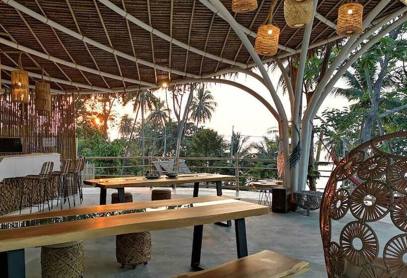 בית מלון כפרי Jaiyen Eco Resort