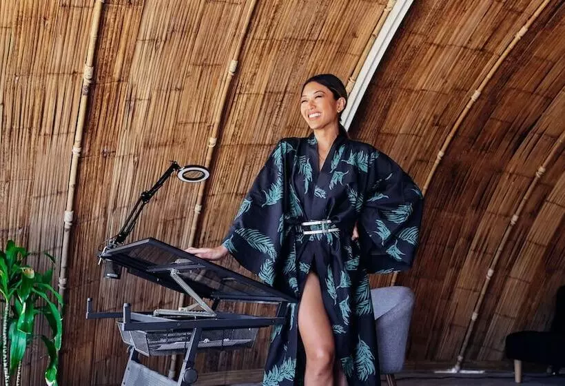 Hotelli Jaiyen Eco Resort