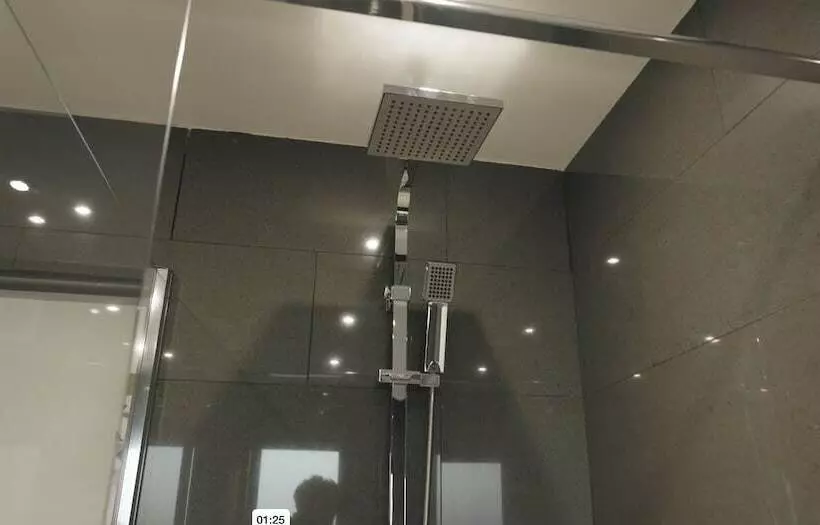 Hotelli Lovely 1 Bed Lodge In Haverfordwest With Views