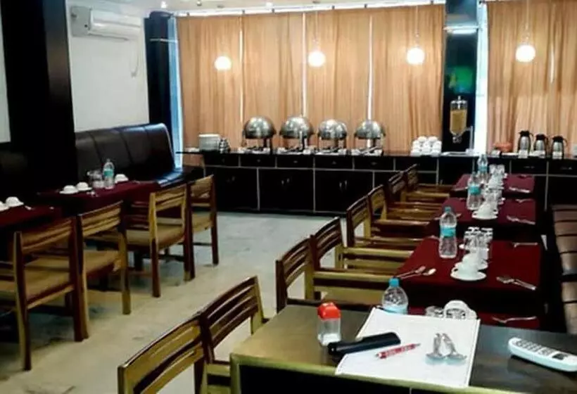 ホテル Padmini Resorts