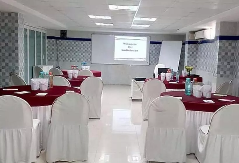 ホテル Padmini Resorts