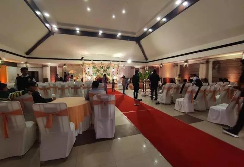 ホテル Padmini Resorts