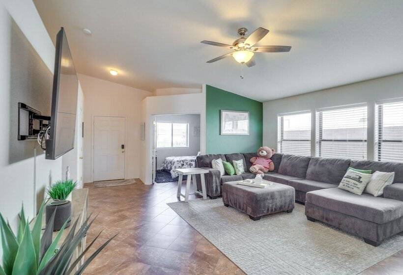 Inviting Bullhead City Gem: 3 Mi To Colorado River