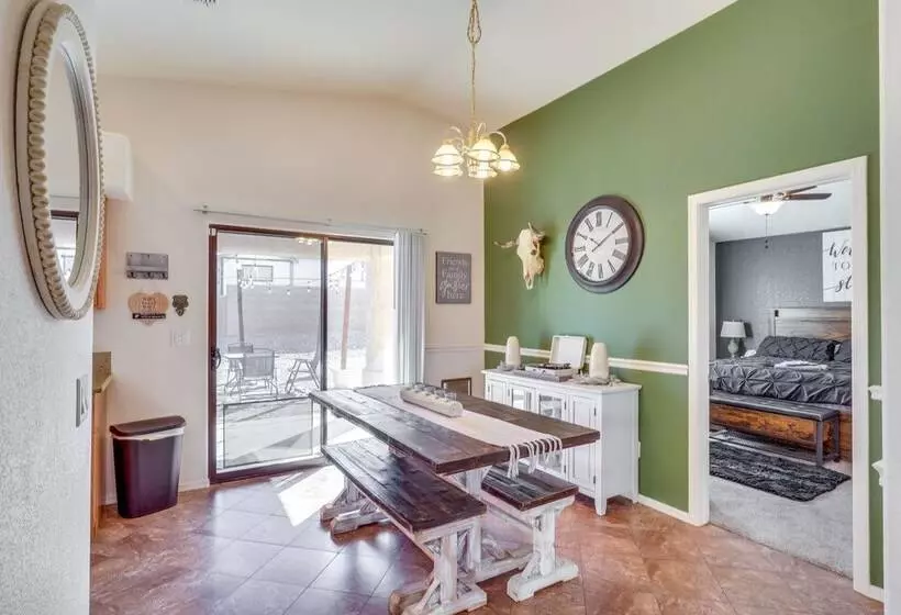 Inviting Bullhead City Gem: 3 Mi To Colorado River