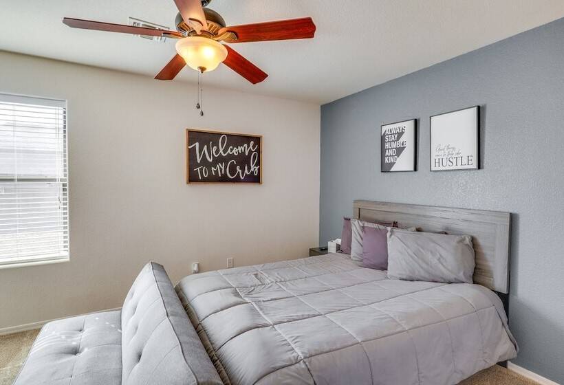 Inviting Bullhead City Gem: 3 Mi To Colorado River