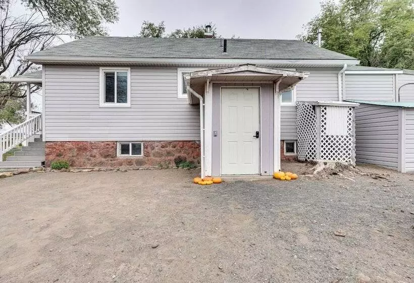 Klamath Falls Home On 189 Acres: Fire Pit & Grill!