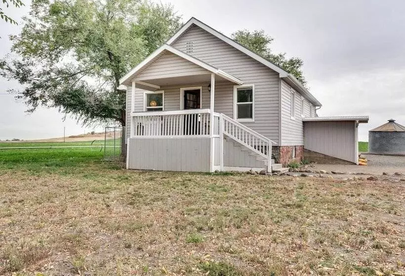 Klamath Falls Home On 189 Acres: Fire Pit & Grill!