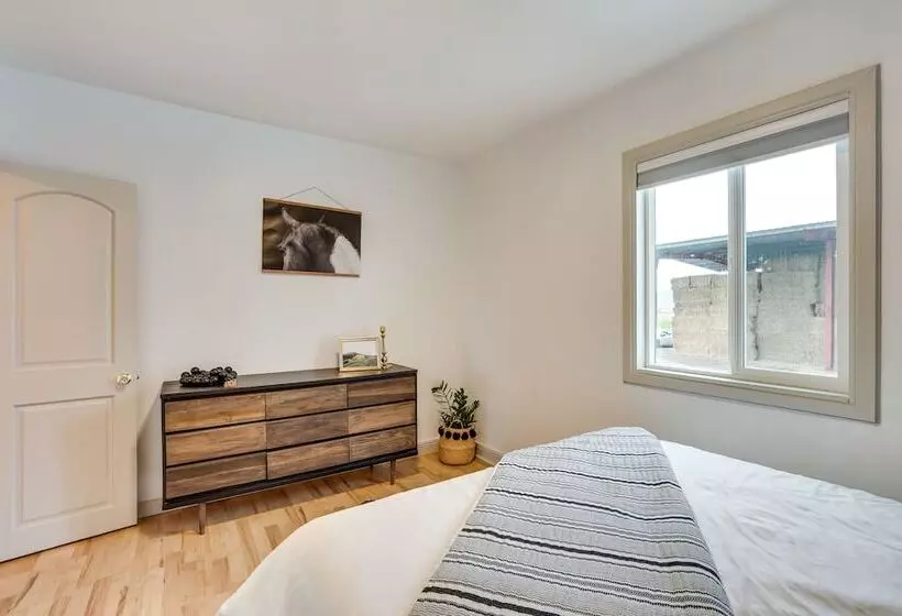 Klamath Falls Home On 189 Acres: Fire Pit & Grill!