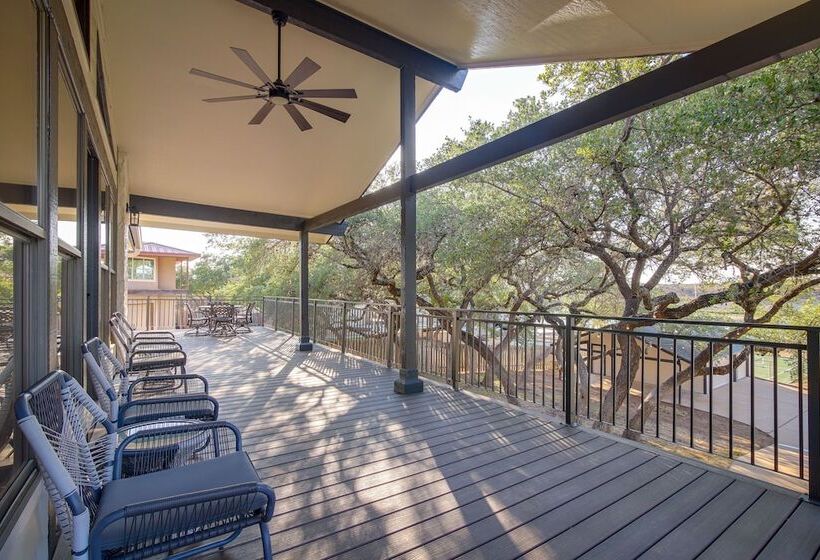 Lago Vista Home W/ Private Pool & Sport Court!