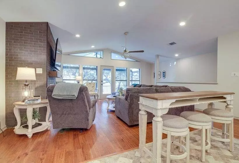 Lago Vista Home W/ Private Pool & Sport Court!