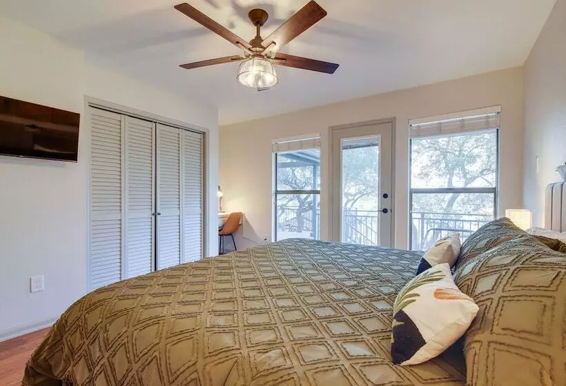 Lago Vista Home W/ Private Pool & Sport Court!