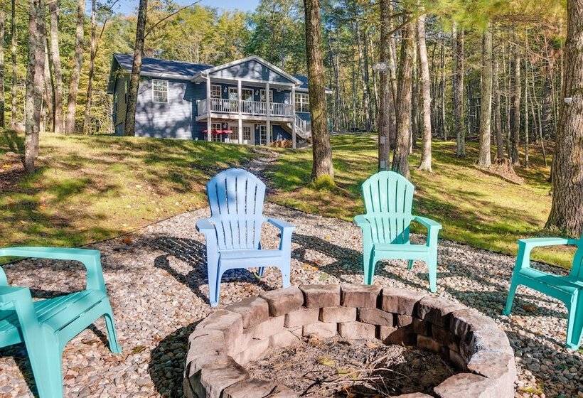 Maine Waterfront Home W/ Fire Pit & Scenic Views!