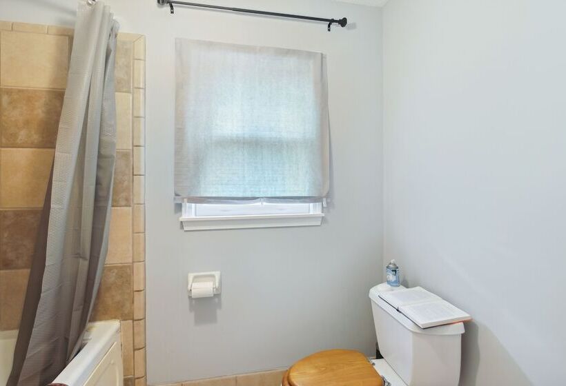 Natures Care: Home W/ Pond, 16 Mi To Memphis!