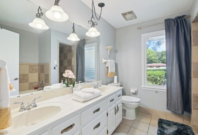 Natures Care: Home W/ Pond, 16 Mi To Memphis!