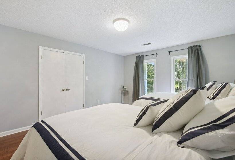 Natures Care: Home W/ Pond, 16 Mi To Memphis!