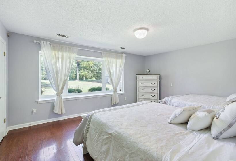 Natures Care: Home W/ Pond, 16 Mi To Memphis!