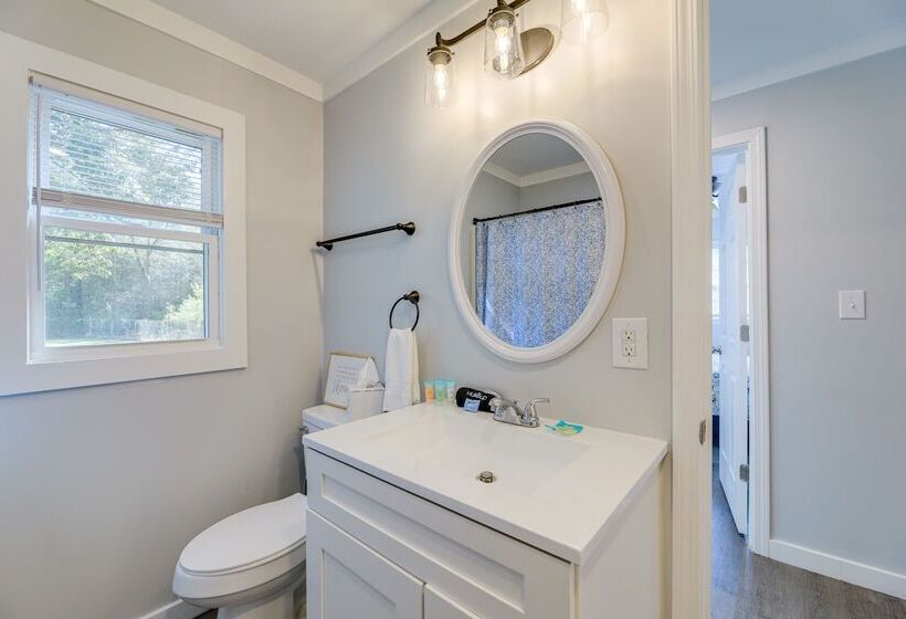 New Bern Vacation Rental: Close To Neuse River!