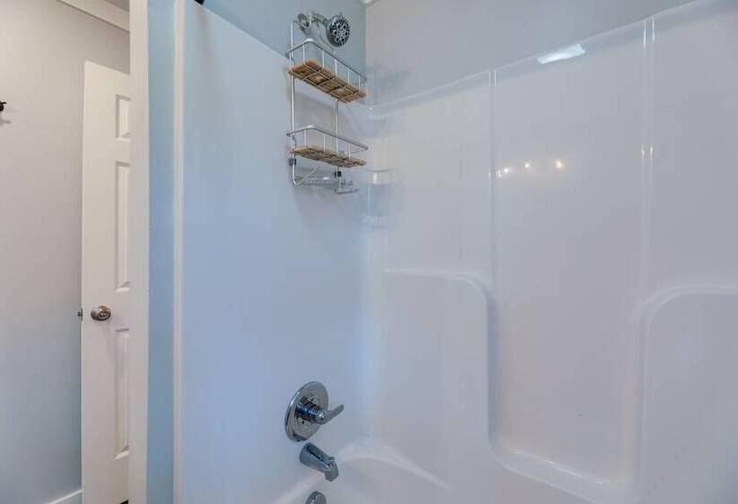 New Bern Vacation Rental: Close To Neuse River!