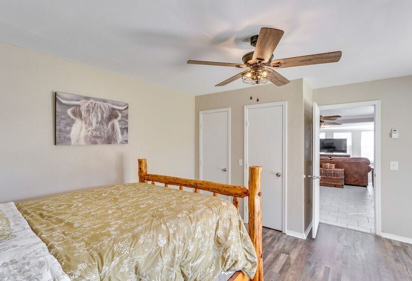 Oklahoma Home Near Lake W/ Patio, Grill & Chiminea