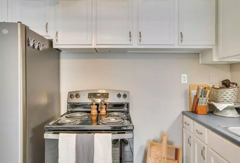 Oklahoma Home Near Lake W/ Patio, Grill & Chiminea