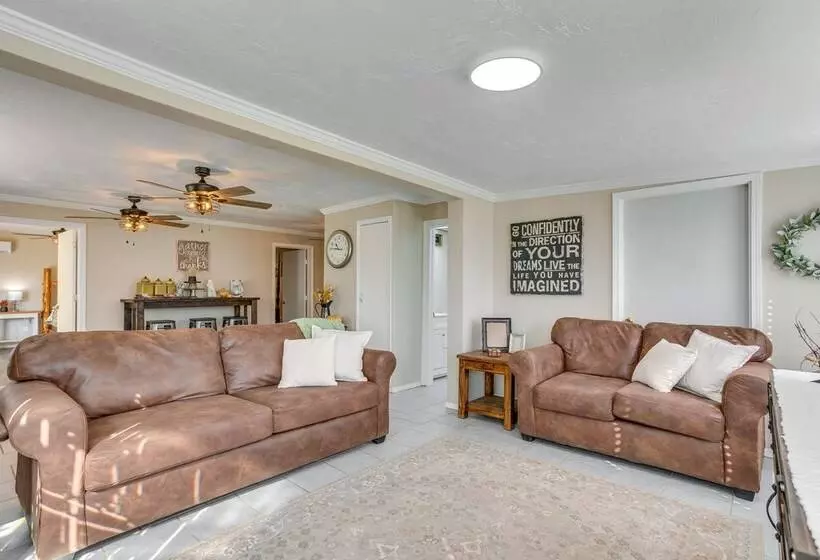 Oklahoma Home Near Lake W/ Patio, Grill & Chiminea