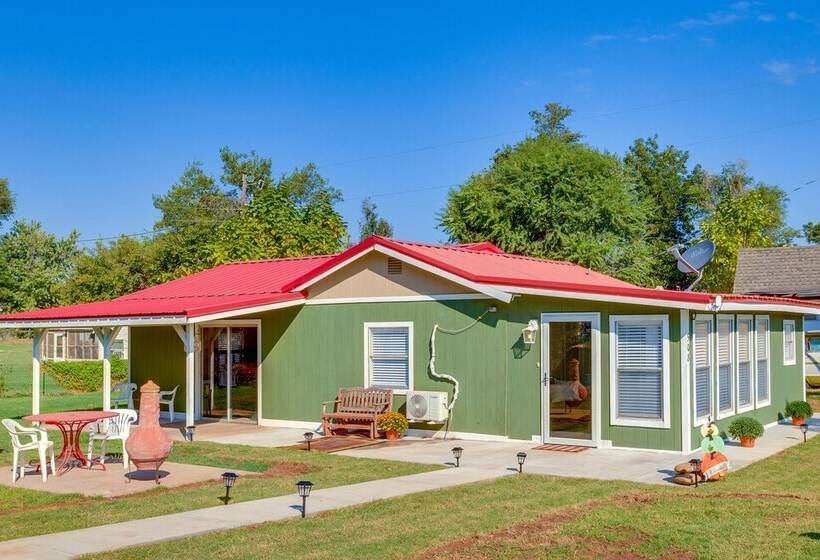 Oklahoma Home Near Lake W/ Patio, Grill & Chiminea