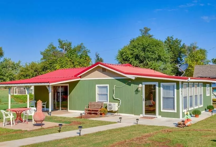 Oklahoma Home Near Lake W/ Patio, Grill & Chiminea