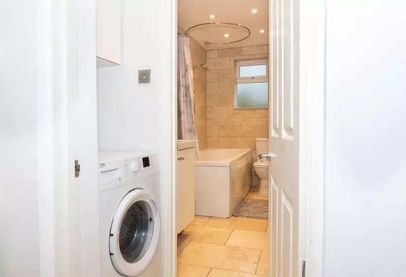 پانسیون Glenfall Place