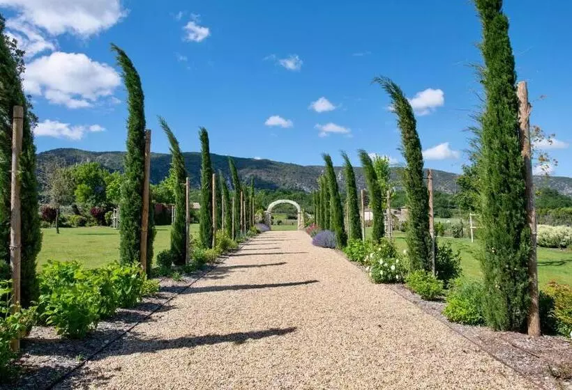 پانسیون La Bastide De Clara