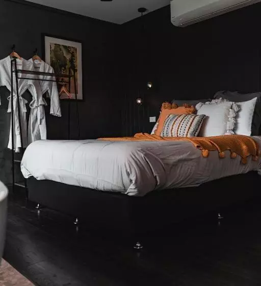 Majatalo Sambar Hills  Kings #3