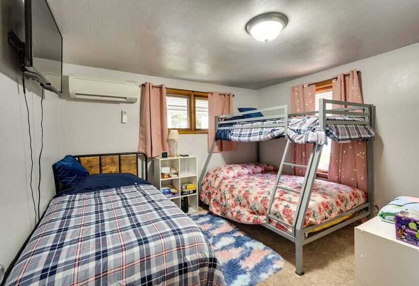 Pet Friendly Ohio Retreat W/ Patio & Fire Pit!