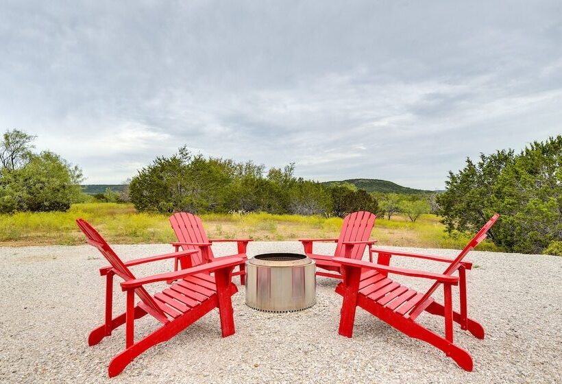 Remote Strawn Container Home With Hot Tub!