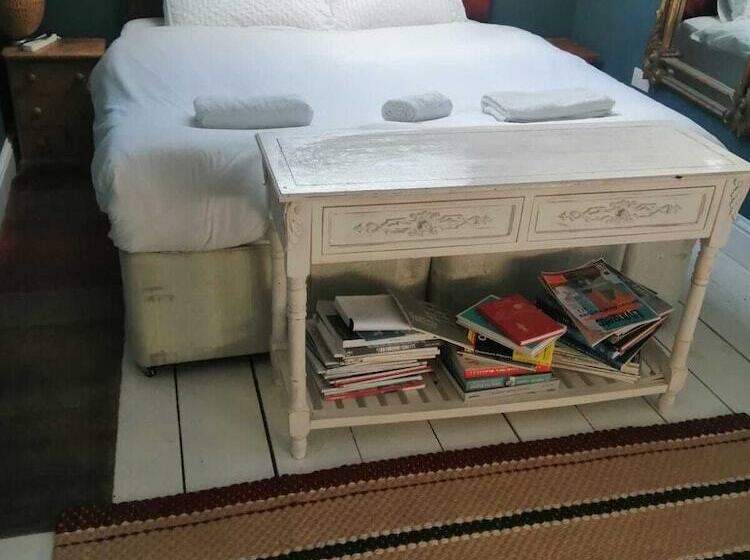 Резиденция Beautiful 3 Bed House In Ash Near To Deal Kent