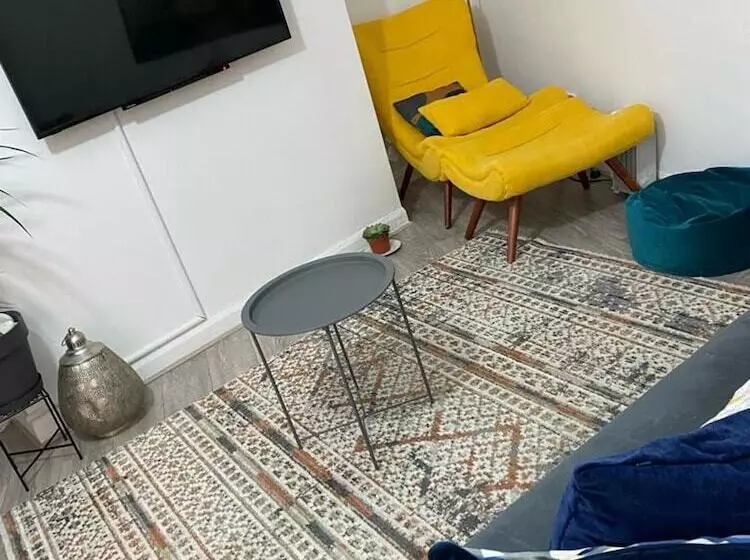 レジデンス Comfortable 2beds House 4 Contractors & Staycation