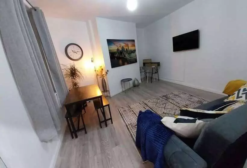 レジデンス Comfortable 2beds House 4 Contractors & Staycation