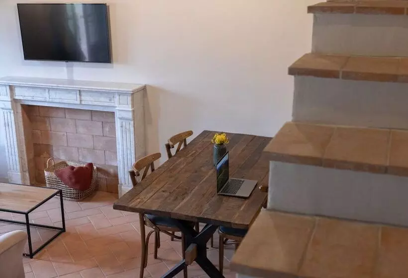 レジデンス Tenuta Cantona