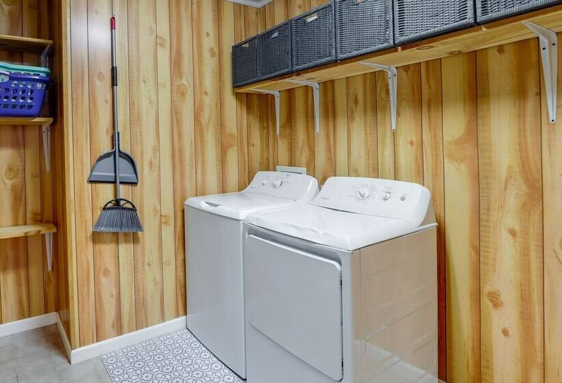 Riverfront North Carolina Abode W/ Deck & Fire Pit