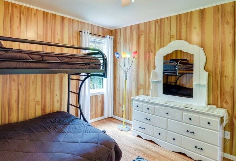 Riverfront North Carolina Abode W/ Deck & Fire Pit