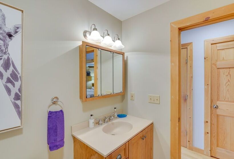 Serene Monterey Home W/ Deck Near Skiing & Hiking!