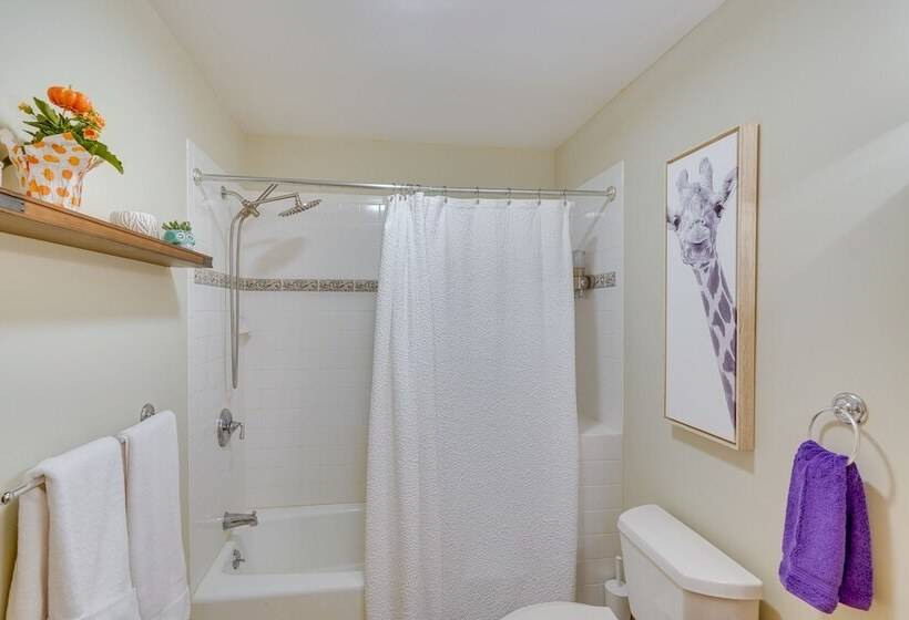 Serene Monterey Home W/ Deck Near Skiing & Hiking!