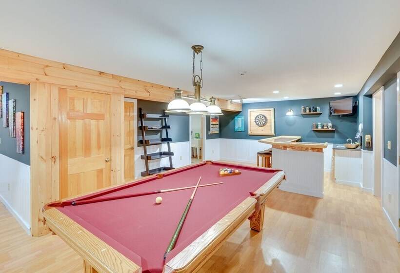 Serene Monterey Home W/ Deck Near Skiing & Hiking!