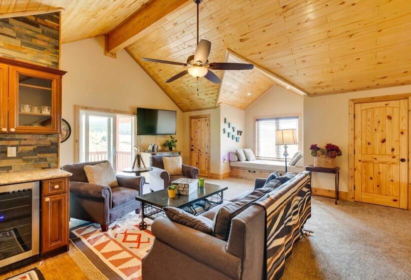 Hot Tub & Fire Pit: Idyllic Getaway In Angel Fire!