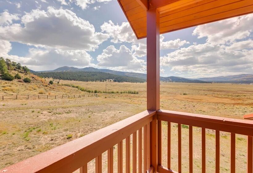 Hot Tub & Fire Pit: Idyllic Getaway In Angel Fire!