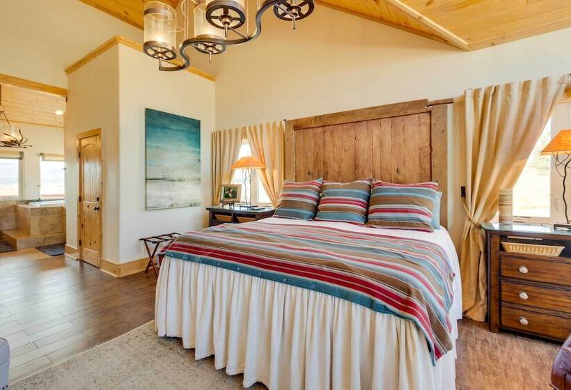 Hot Tub & Fire Pit: Idyllic Getaway In Angel Fire!