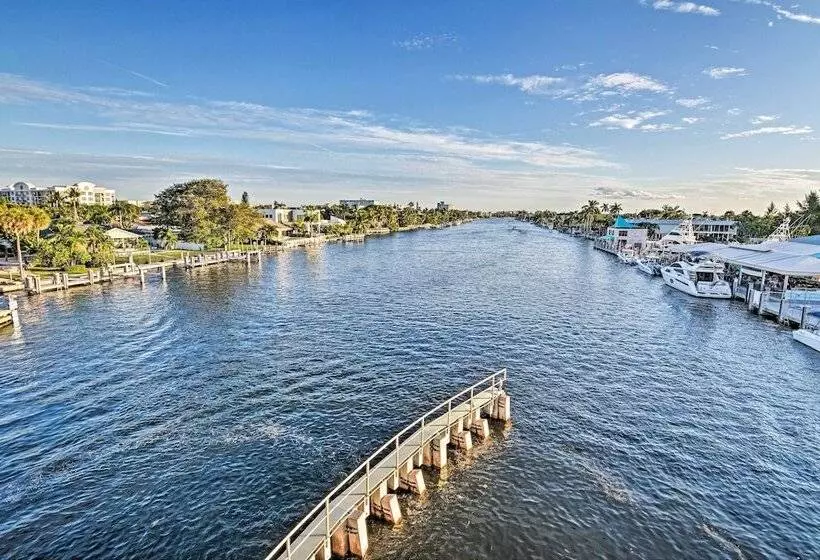 Steps To Deerfield Beach: Home W/ Private Patio!