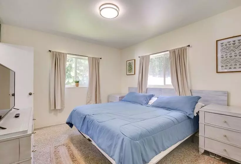 Steps To Deerfield Beach: Home W/ Private Patio!