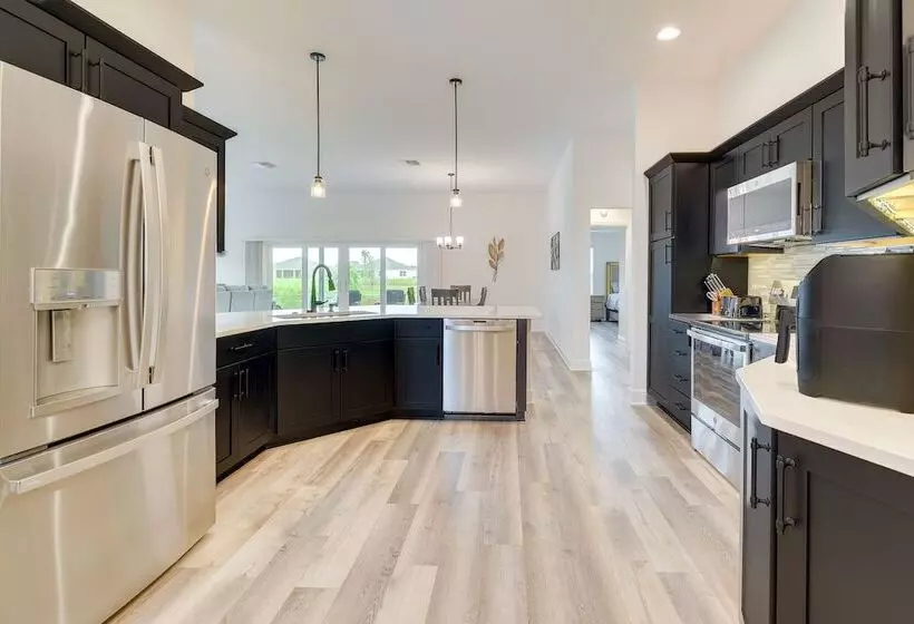 Pool Access & Screened Patio: Home In The Villages