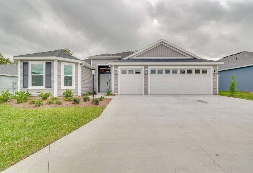 Pool Access & Screened Patio: Home In The Villages