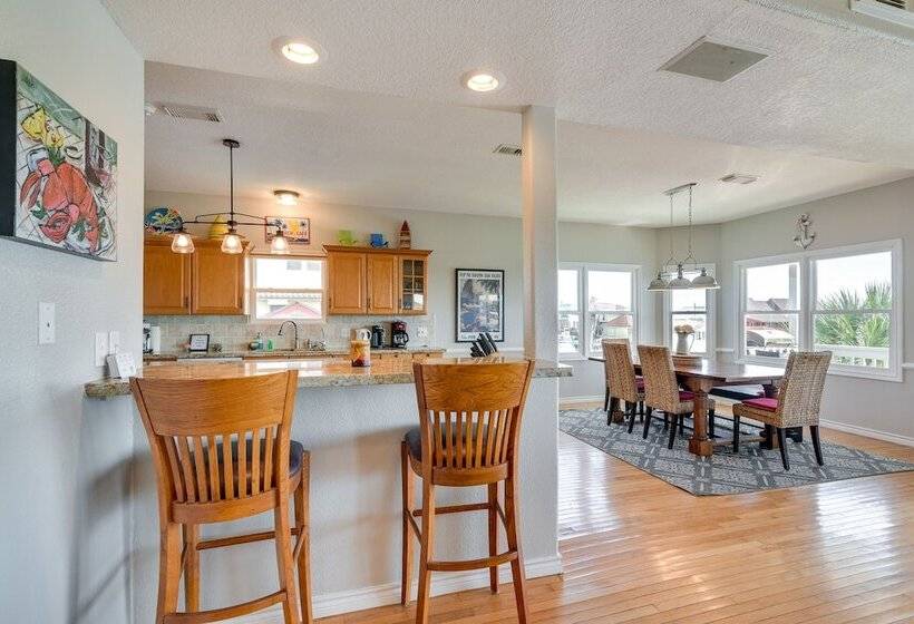 Waterfront Freeport Home: Deck & Private Boat Dock