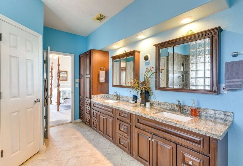 Waterfront Freeport Home: Deck & Private Boat Dock